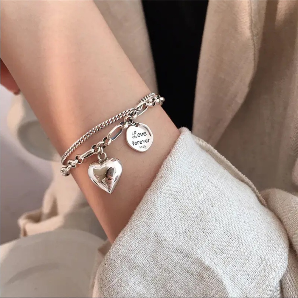 🌟 Silver Color Heart Bracelet